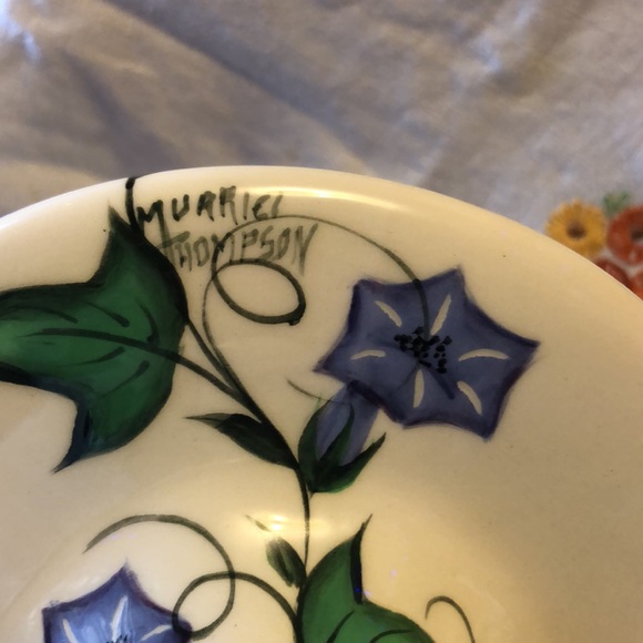 Handmade signed porcelain mushroom - Picture 4 of 6